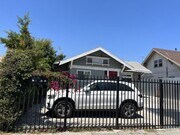 Photo - 1367 W 37th St House