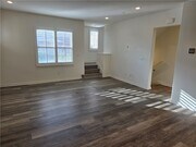 Photo - 60 Bay Laurel