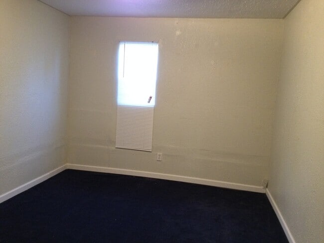 Photo - 170 E Claremont St
