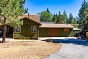 Photo - Cute Spacious Gambrel in Sugarloaf with Garage