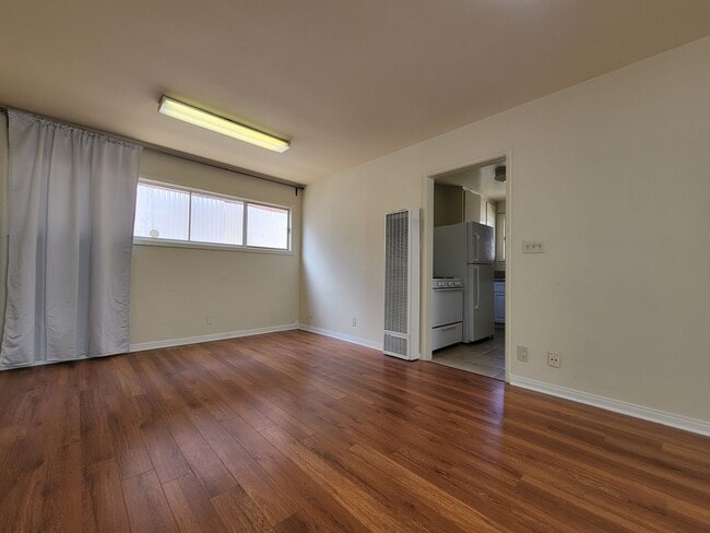 Photo - 5165-5165 1/2 Santa Monica Blvd Unit 5165 1/2 B