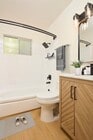 Photo - Newly renovated studio apartment with park... Unit E