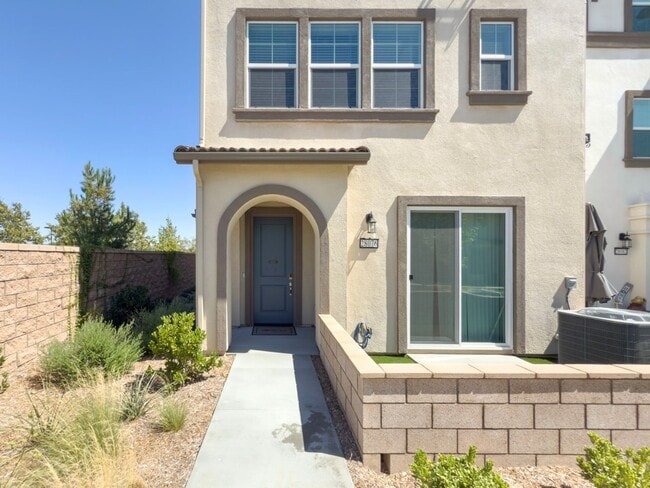 Photo - ~ AVAILABLE NOW ~ New Construction Home for Rent in the NEW Heirloom Farms Community in Temecula!