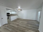 Photo - 1523 Woodpine Dr