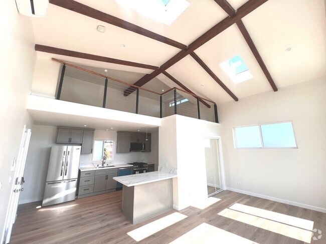 Building Photo - 4838 Gundry Ave Rental