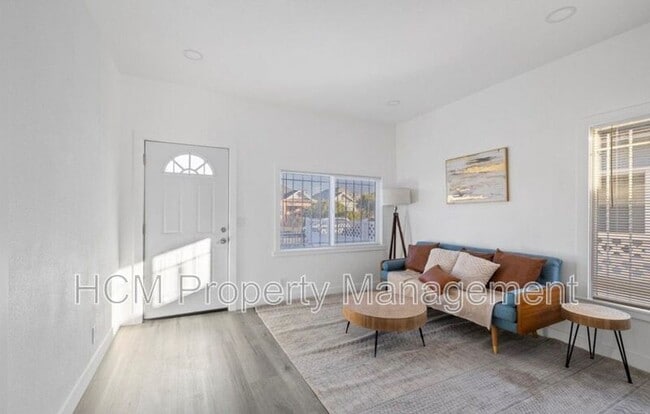 Photo - 730 E 48th St Unit #730