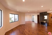 Photo - 301 W Loraine St Unit 8