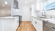 Photo - 5816-5818 Kester Ave. Unit 5818