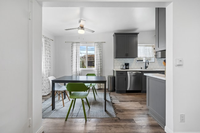 Photo - 21 S Venice Blvd Unit 1