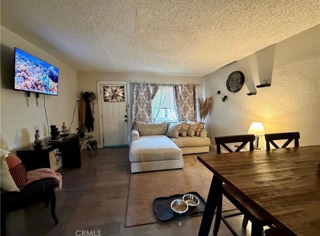 Photo - 313 Maxine Ave