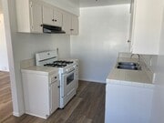 Photo - Pinnacle Acacia LLC Apartments