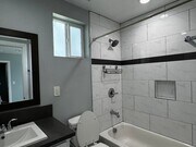 Photo - 433 1/2 East 30th Street