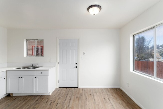 Photo - 2085 Franklin Ave Unit 2085 Franklin Ave