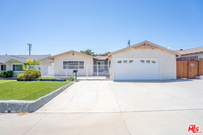 Building Photo - 14509 Ermita Ave Rental