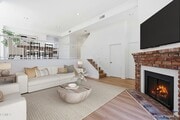 Photo - 22028 Collins St