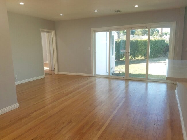Photo - Cozy Remodeled 3 Bedroom Home In Culver City!