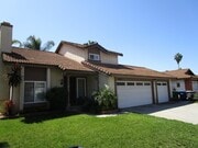 Photo - Spacious 3 Bedroom Lakeside Home