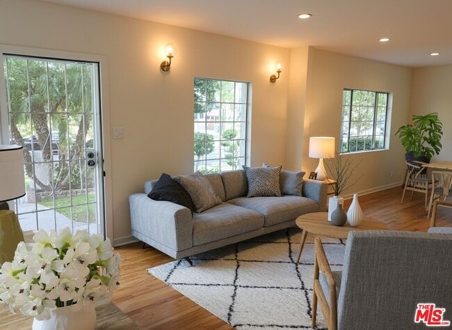 Photo - 1037 S Longwood Ave