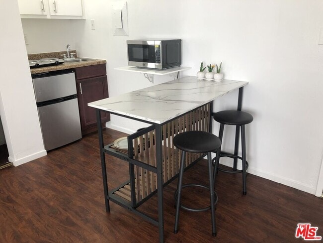 Photo - 3961 Moore St Unit 5