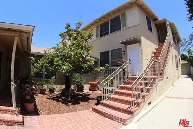 Photo - 1606 Glendon Ave Condo