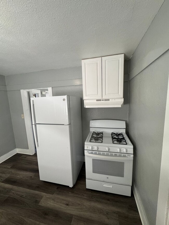 Photo - 142 W Valencia Dr Unit A