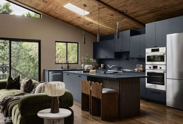 Photo - 12406 La Maida St