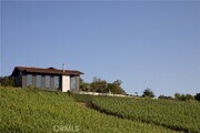 Photo - 2575 Park St