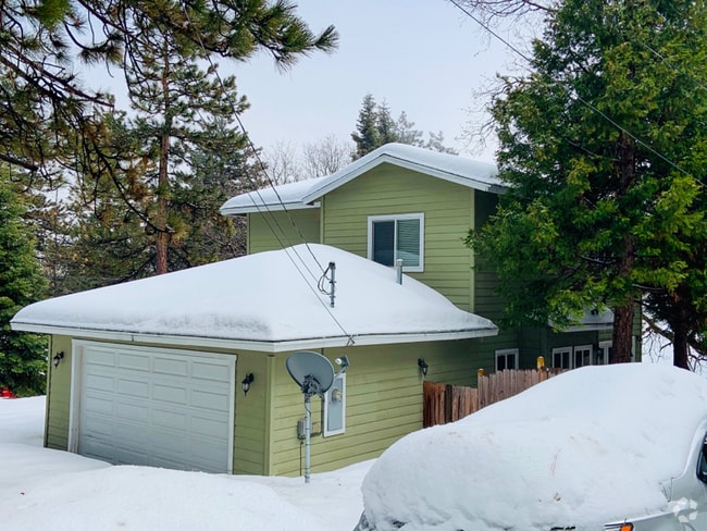 Building Photo - 31173 Summit Dr Rental