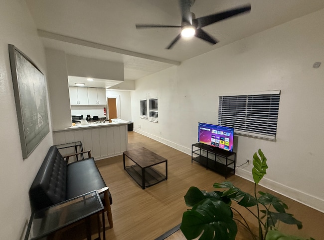 Photo - 304 E 4th St Apartment Unit 306B