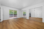 Photo - 2345 Worden St