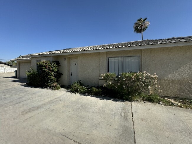 Building Photo - COMING SOON!! 3 Bedroom 2 Bathroom Apartment in Cathedral City! Unit 02