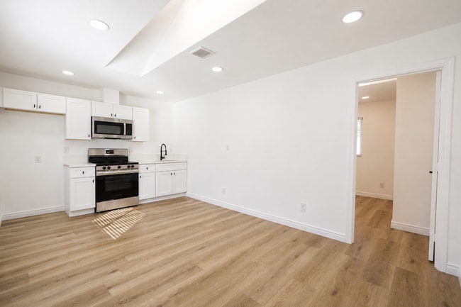 Photo - 5822 Virginia Pl Unit 3