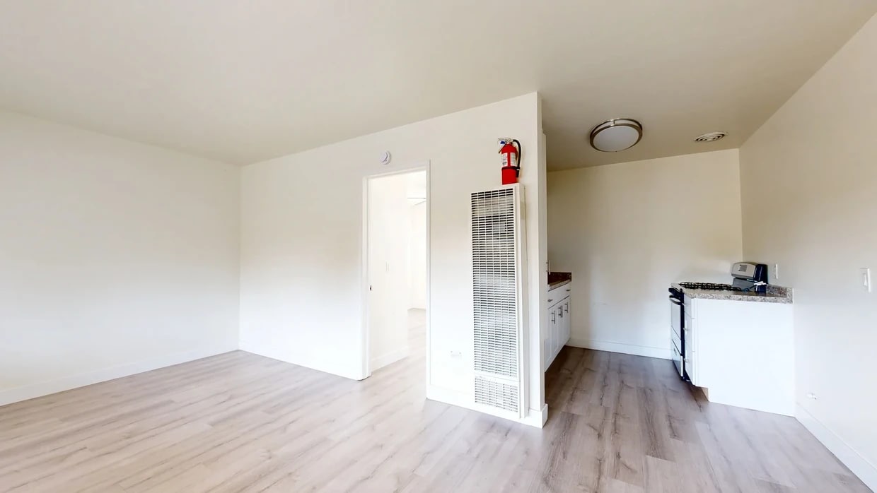 3D Tour - 916 S. Cambridge St.