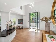 Photo - 930 N Tigertail Rd House