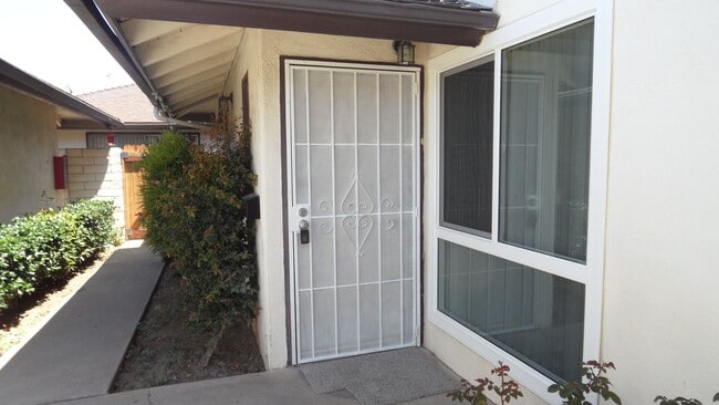 Photo - 1189 N Shattuck St Unit C