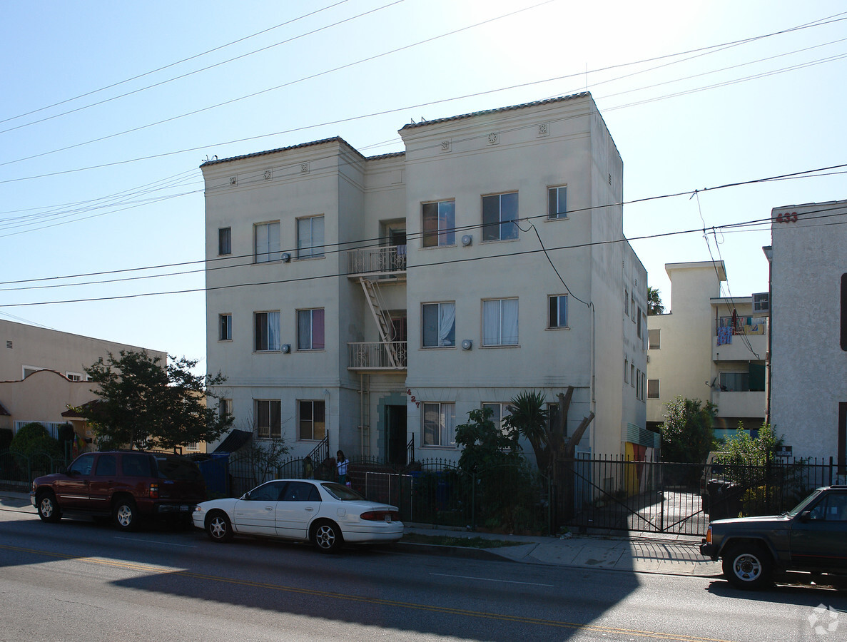 Photo - 427 N Normandie Ave Apartments