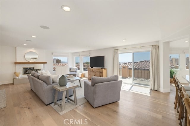 Photo - 652 10th St Townhome