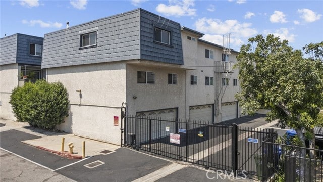 Photo - 18550 Hatteras St Townhome