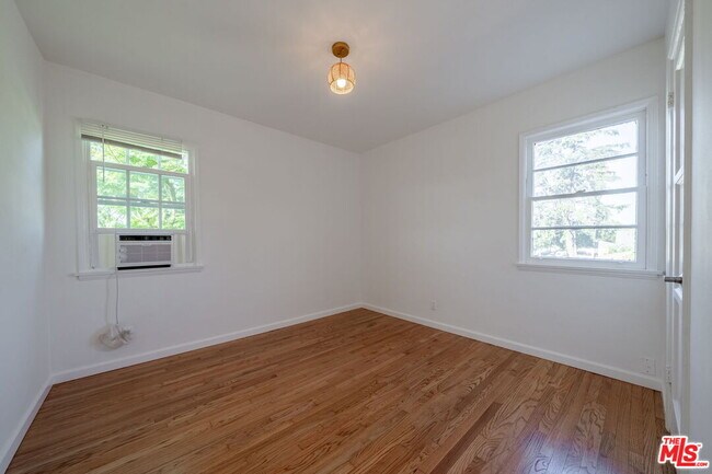 Photo - 823 Highland Ave Unit 10