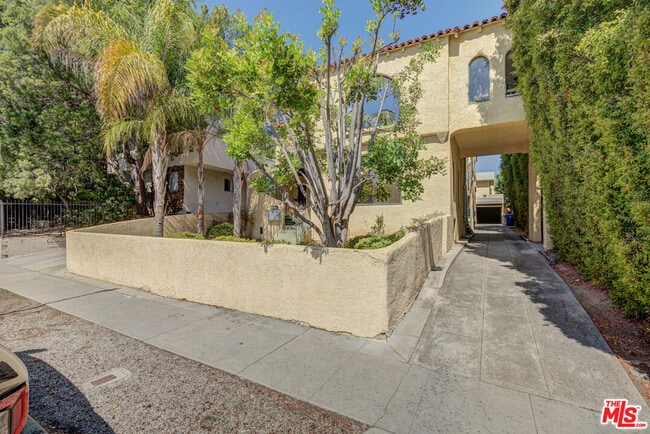 Photo - 4427 Finley Ave