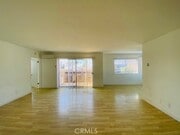 Photo - 811 6th St Unit 305