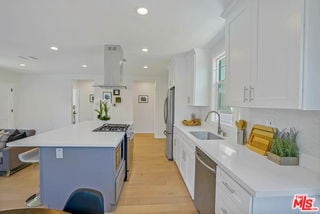 Photo - 3924 Tuller Ave