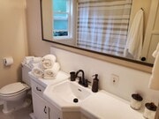 Photo - 1558-1564 Ebers St Unit 1564