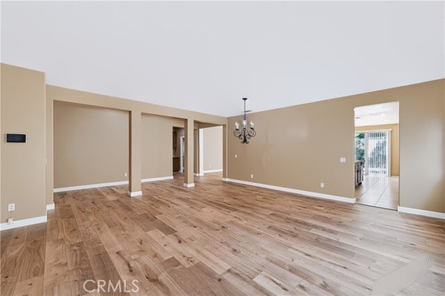 Photo - 1833 English Oak Way