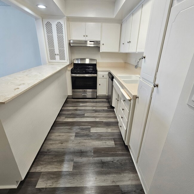 Photo - 10527 Palms Blvd Unit 304