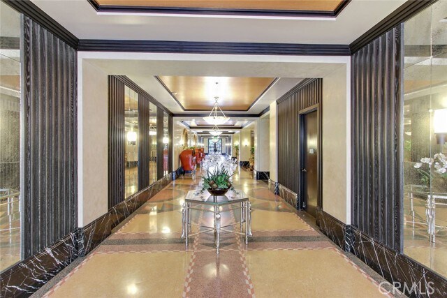 Photo - 849 S Broadway