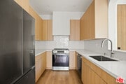 Photo - 2671 Benedict St Unit 3/4