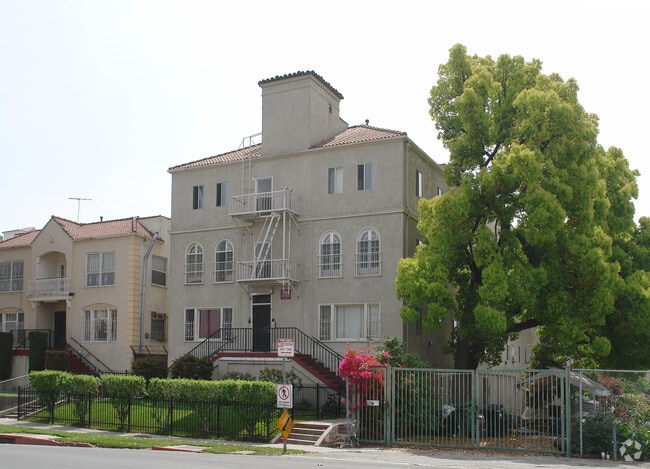 Photo - Rosewood Apartments