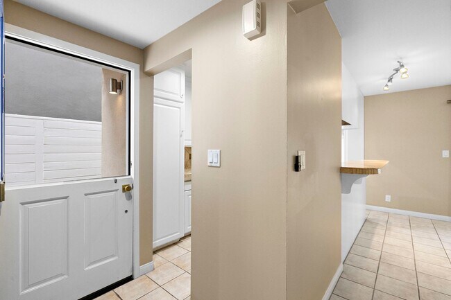 Photo - 214 20th St Unit B