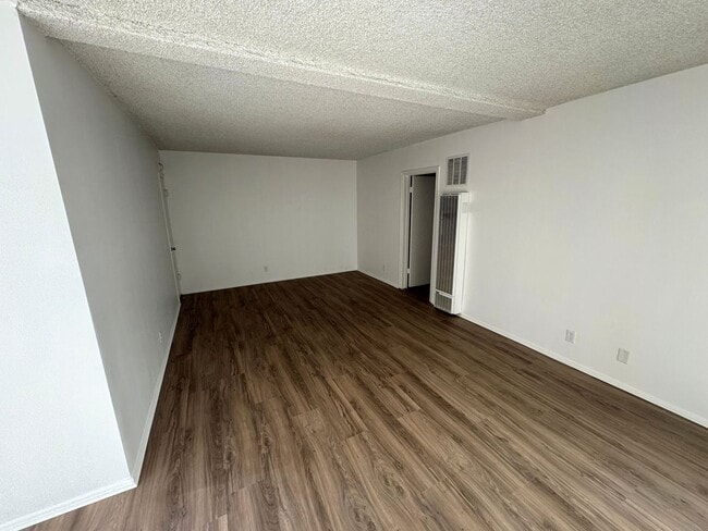 Photo - 3363rex Unit 3369